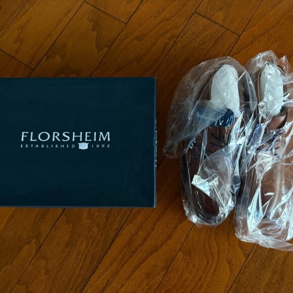 Florsheim Men's Medfield Chukka Boot, Cognac - Picture 8 of 12